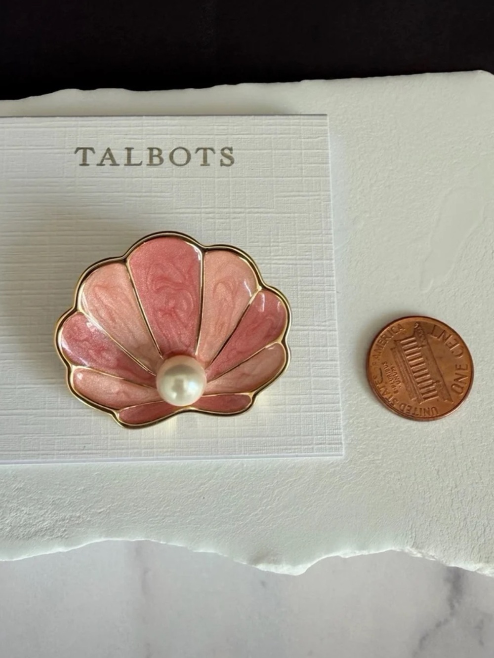 Talbots Shell Brooch - Picture 4 of 9